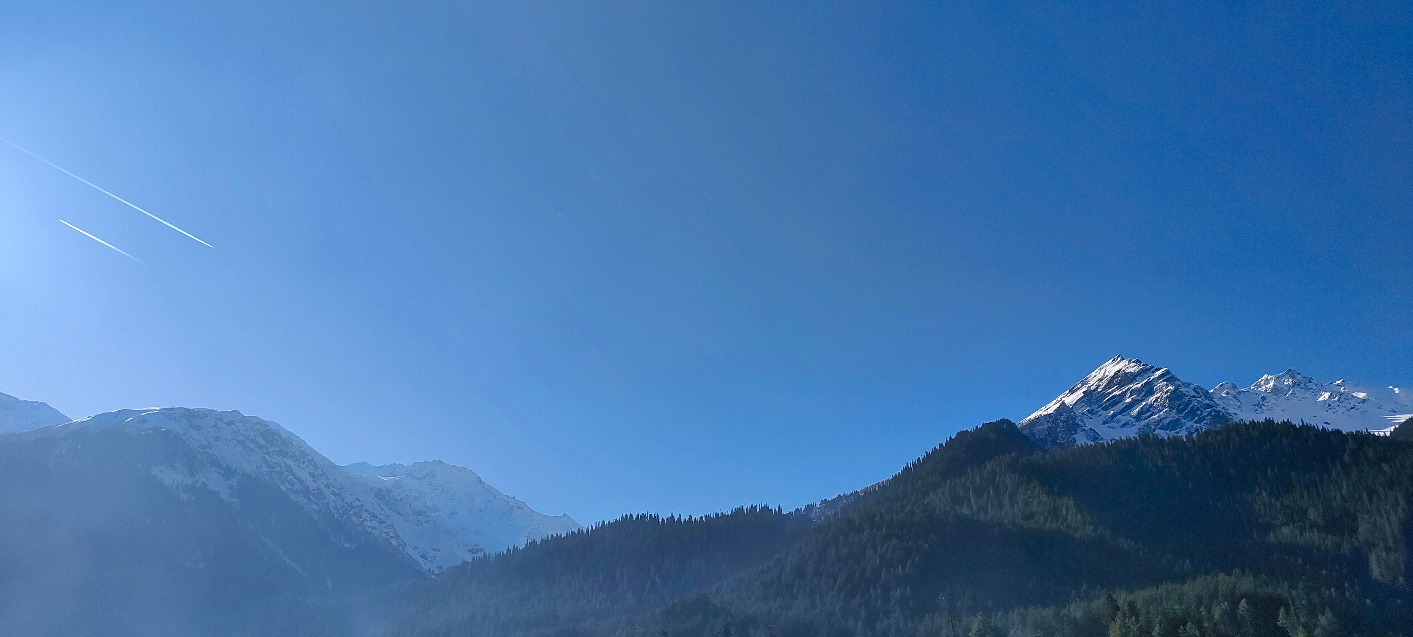 kheerganga trek sightseeing