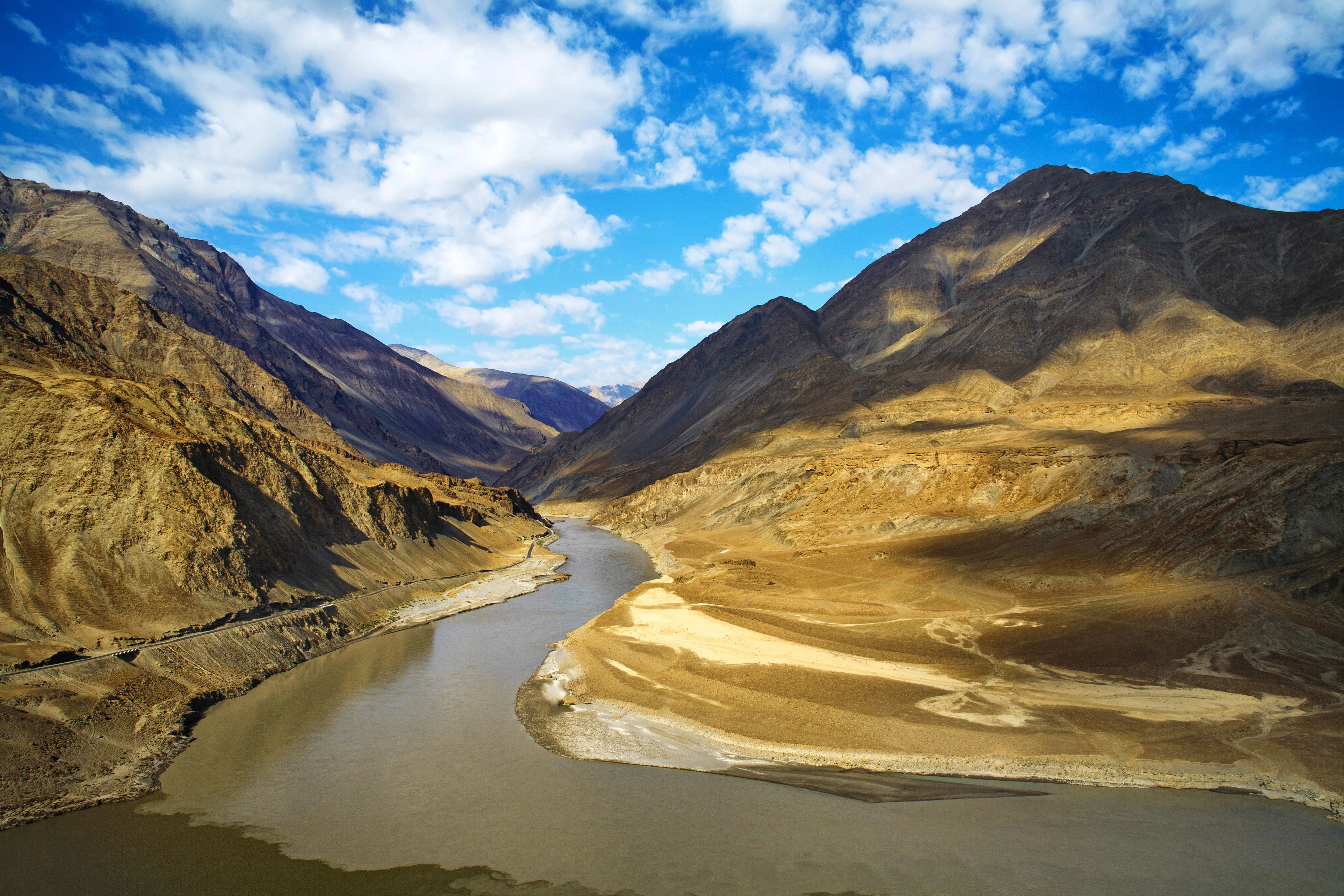 Jispa/Sarchu to Leh