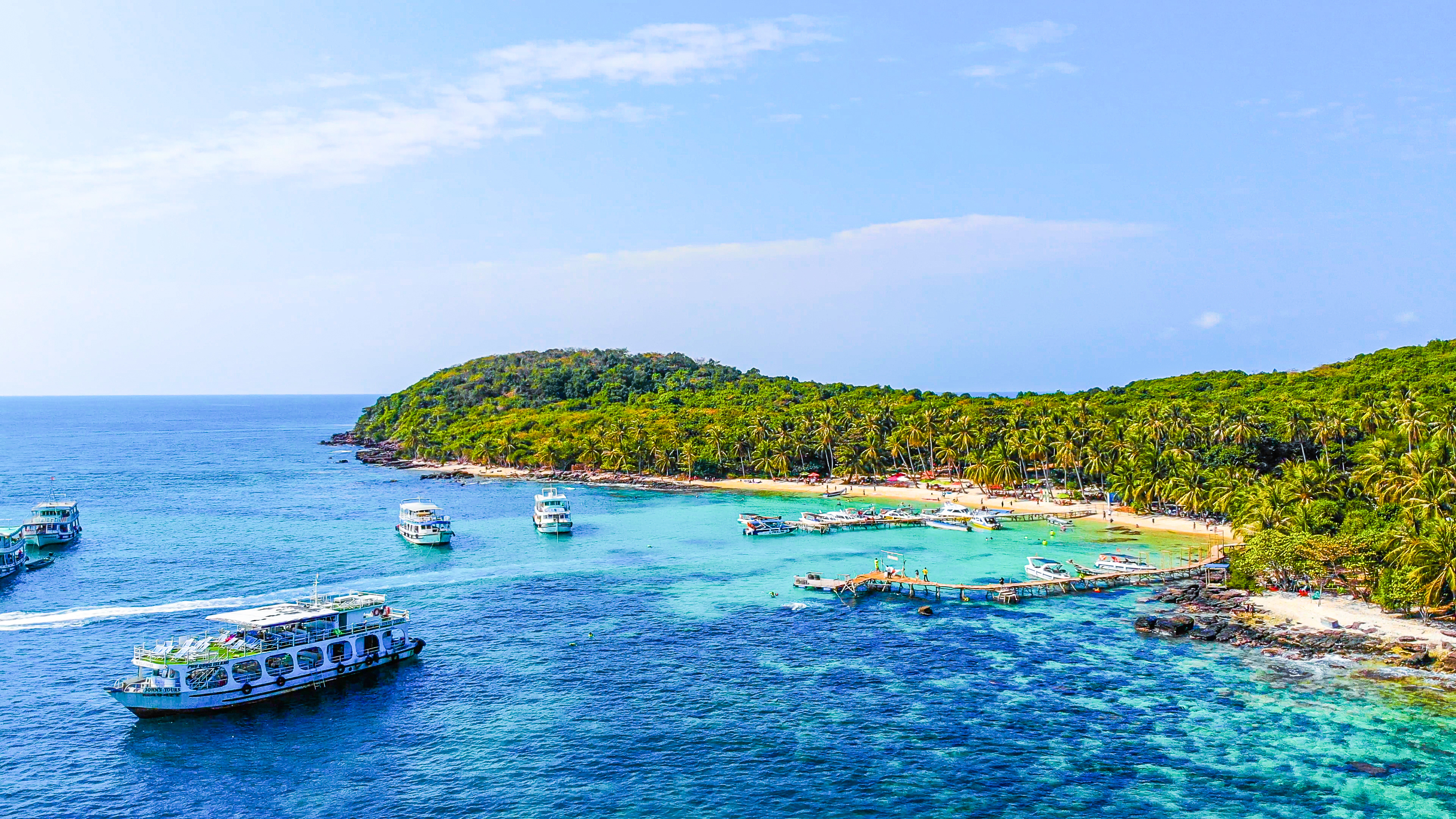 The Vietnam Adventure for 18-39 Years YOUNG Adults